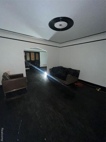 15853 Prest Street, Detroit, MI 48227