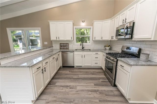 1291 Winhurst Drive, Akron, OH 44313