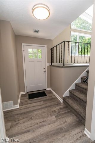 1291 Winhurst Drive, Akron, OH 44313