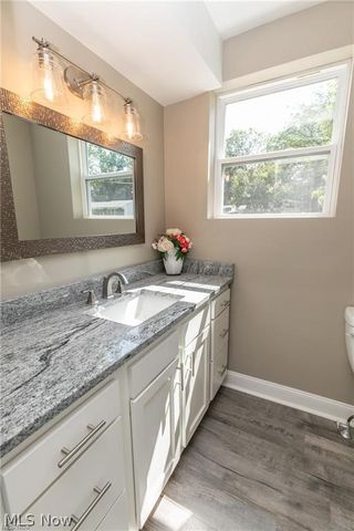 1291 Winhurst Drive, Akron, OH 44313