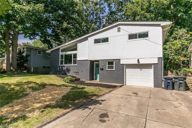 1291 Winhurst Drive, Akron, OH 44313