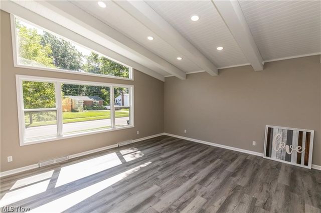 1291 Winhurst Drive, Akron, OH 44313