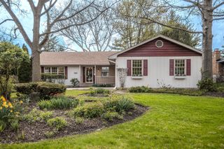 915 S JEFFERSON Street, Batavia, IL 60510
