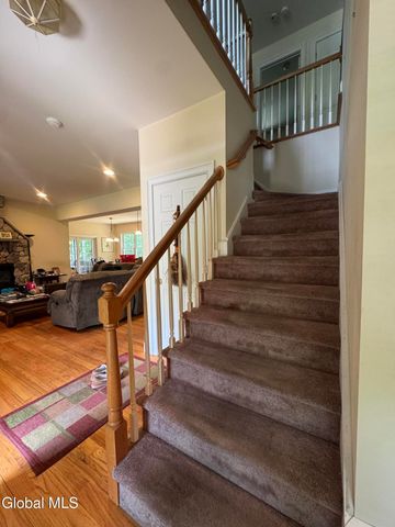3 Hillcrest Lane, Wilton, NY 12866