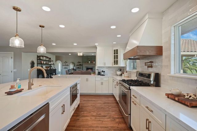 20820 E Acampo Rd, Clements, CA 95227