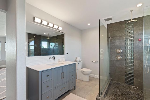 20820 E Acampo Rd, Clements, CA 95227