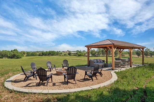 20820 E Acampo Rd, Clements, CA 95227