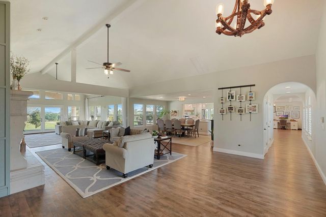 20820 E Acampo Rd, Clements, CA 95227