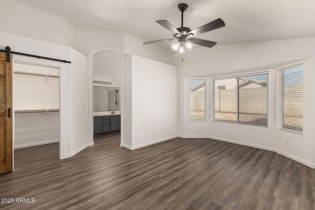 8006 W SALTER Drive, Peoria, AZ 85382