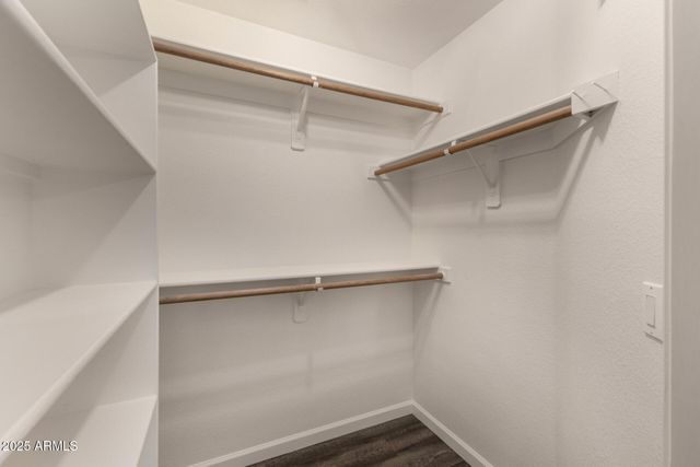 8006 W SALTER Drive, Peoria, AZ 85382