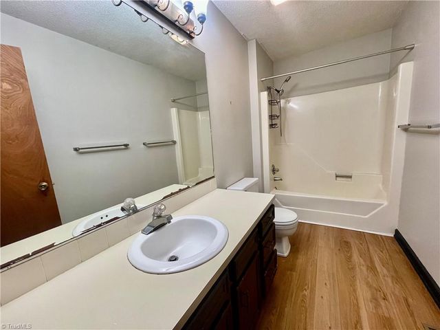 1801 Aspen Way, Winston-salem, NC 27106