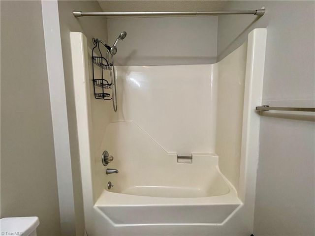 1801 Aspen Way, Winston-salem, NC 27106