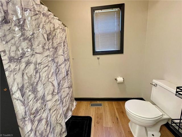 1801 Aspen Way, Winston-salem, NC 27106