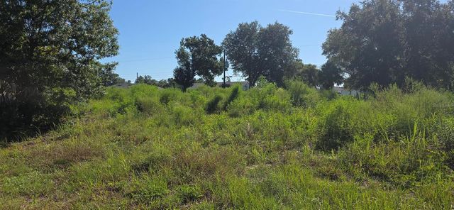 CHAMRADE ROAD, North Port, FL 34288