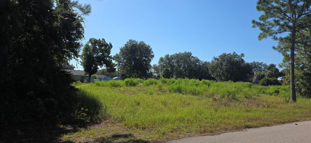 CHAMRADE ROAD, North Port, FL 34288