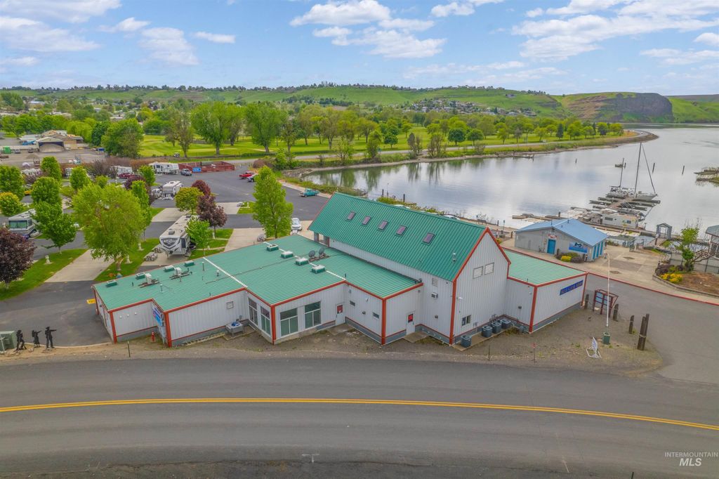 1550 & 1560 Port Drive, Clarkston, WA 99403