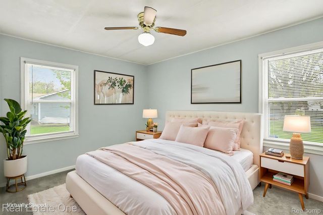 206 Steadfield Street, Commerce Charter Township, MI 48382