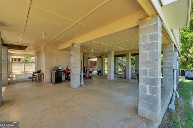 114 Waterfront Drive, Cobb, GA 31735