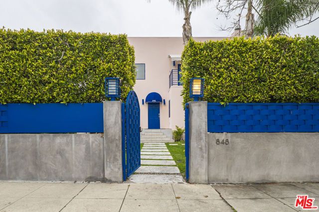 848 N Las Palmas Avenue, Los Angeles, CA 90038