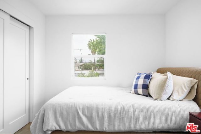 848 N Las Palmas Avenue, Los Angeles, CA 90038