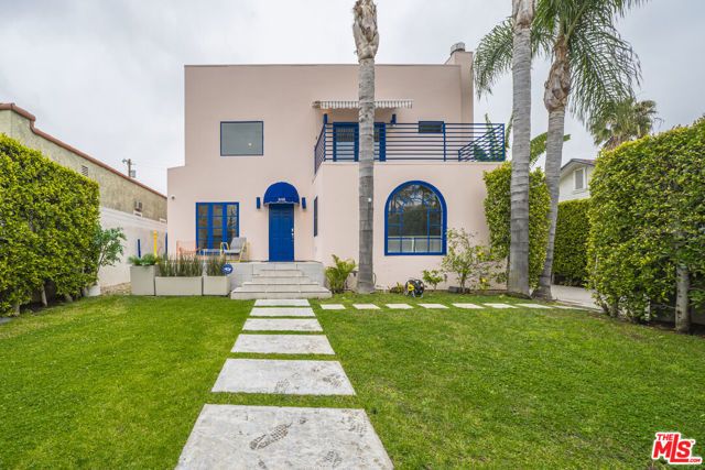 848 N Las Palmas Avenue, Los Angeles, CA 90038