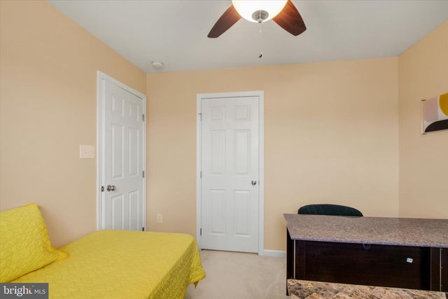 1614 W THISTLE DR, Reading, PA 19610