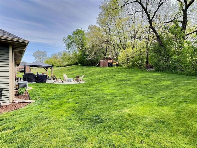 218 Noahs Arc Court, Evansville, WI 53536