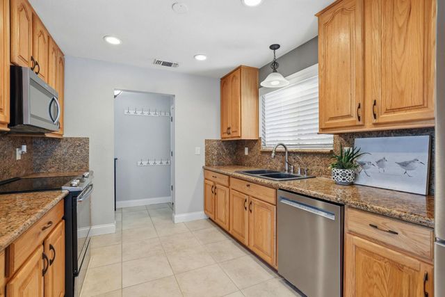 4221 Sunrise Ridge Rd, Shingle Springs, CA 95682