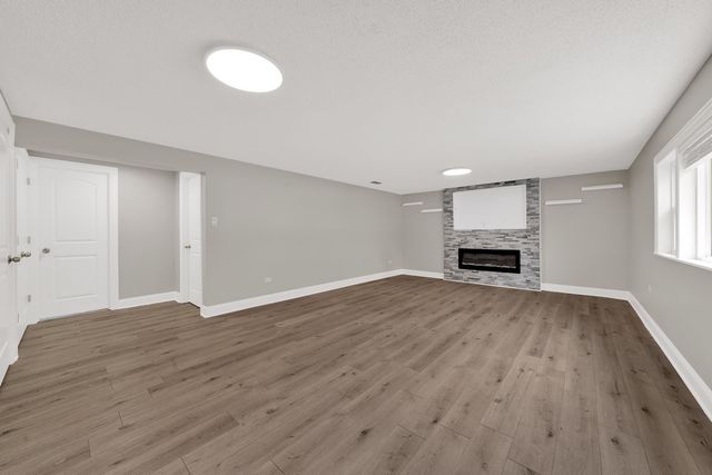 924 E 169th Street, South Holland, IL 60473