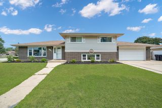 924 E 169th Street, South Holland, IL 60473