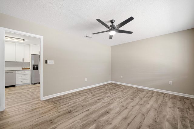 207 Oglesby Avenue, Crestview, FL 32536