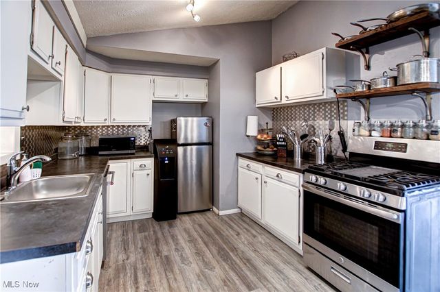 3161 Denny Road, Ravenna, OH 44266