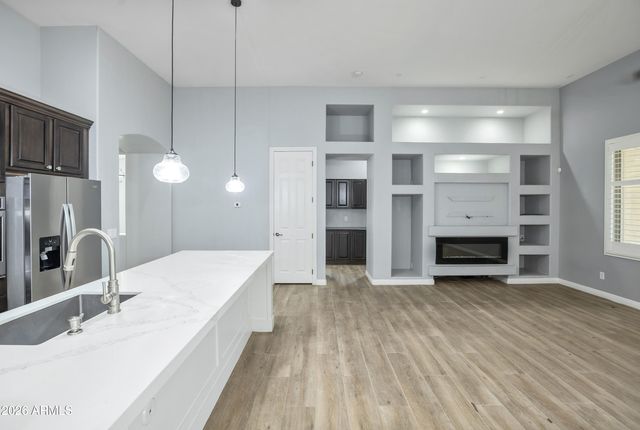 7333 N Kirsten Avenue, Glendale, AZ 85305