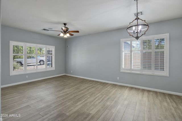 7333 N Kirsten Avenue, Glendale, AZ 85305