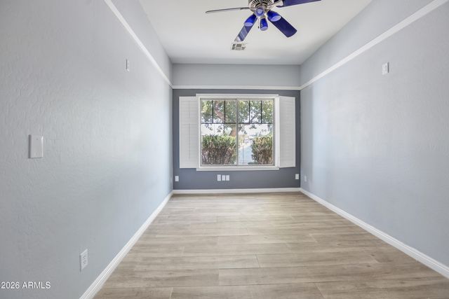 7333 N Kirsten Avenue, Glendale, AZ 85305