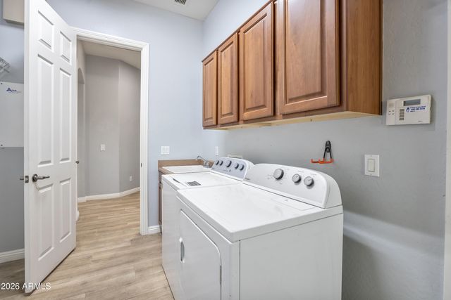 7333 N Kirsten Avenue, Glendale, AZ 85305