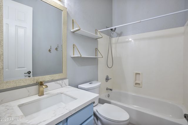 7333 N Kirsten Avenue, Glendale, AZ 85305