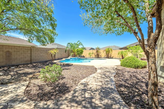 7333 N Kirsten Avenue, Glendale, AZ 85305