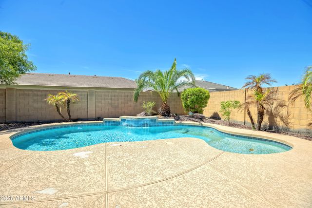 7333 N Kirsten Avenue, Glendale, AZ 85305
