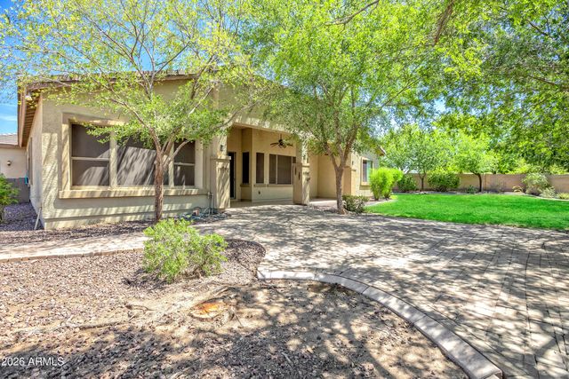 7333 N Kirsten Avenue, Glendale, AZ 85305