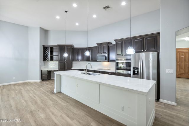 7333 N Kirsten Avenue, Glendale, AZ 85305