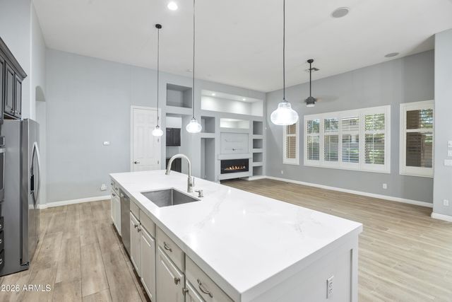 7333 N Kirsten Avenue, Glendale, AZ 85305