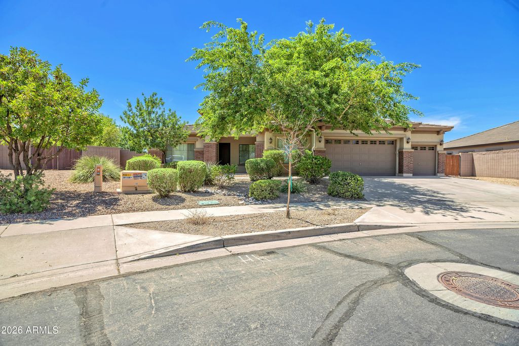 7333 N Kirsten Avenue, Glendale, AZ 85305 — photo 4