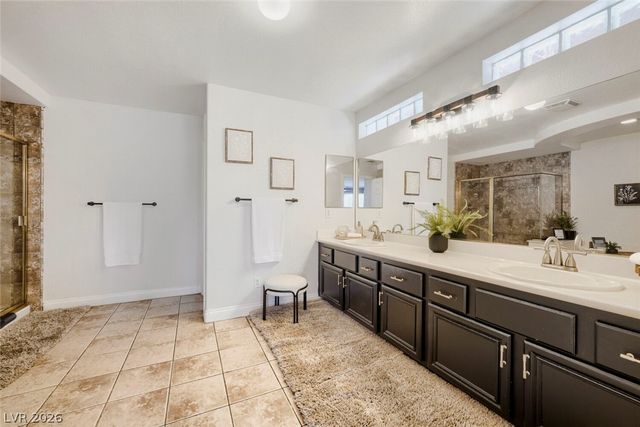 8716 Castle Hill Avenue, Las Vegas, NV 89129