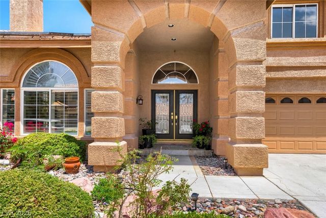 8716 Castle Hill Avenue, Las Vegas, NV 89129