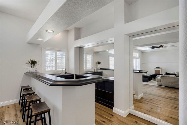 8716 Castle Hill Avenue, Las Vegas, NV 89129