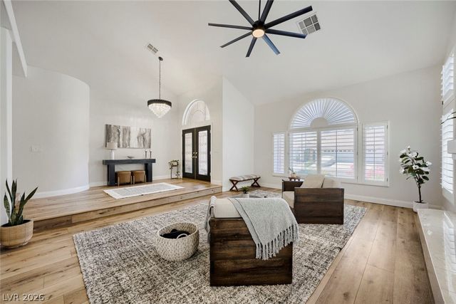 8716 Castle Hill Avenue, Las Vegas, NV 89129
