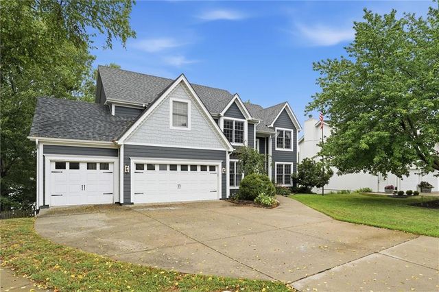809 Cottonwood Place, Liberty, MO 64068