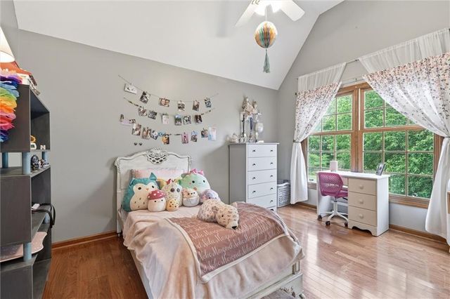 809 Cottonwood Place, Liberty, MO 64068
