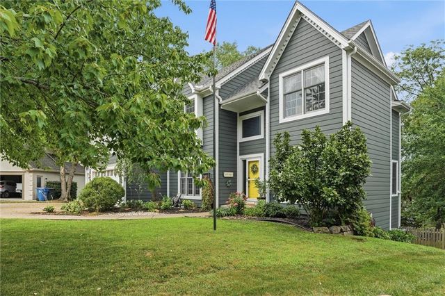 809 Cottonwood Place, Liberty, MO 64068